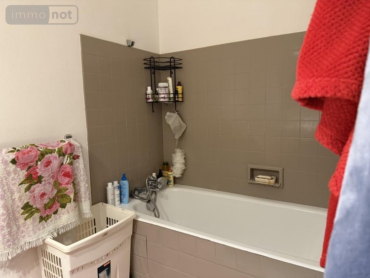 Appartement a vendre Guingamp 22200 Côtes-d'Armor 68 m2 3 pièces 143880 euros