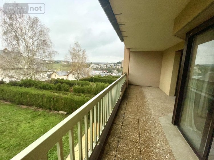 Location appartement Saint-Chély-d'Apcher 48200 Lozère 66 m2  640 euros