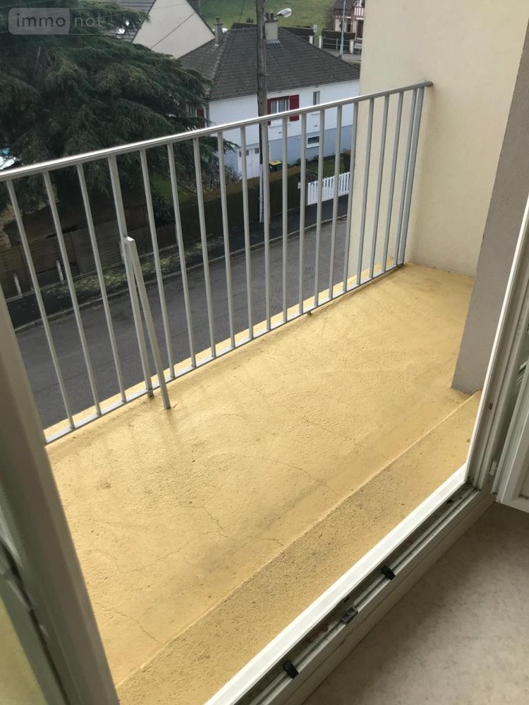 Location appartement Pont-de-l'Arche 27340 Eure 70 m2 3 pièces 800 euros