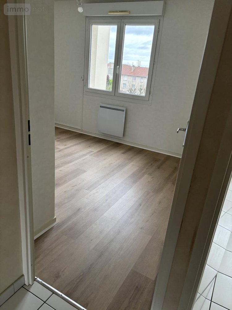 Location appartement Reims 51100 Marne 56 m2 2 pièces 735 euros