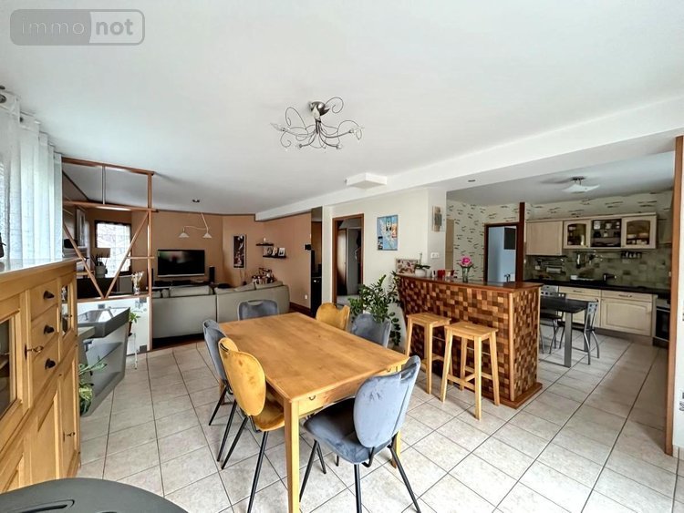 Maison a vendre Bourgbarré 35230 Ille-et-Vilaine 147 m2 13 pièces 426974 euros