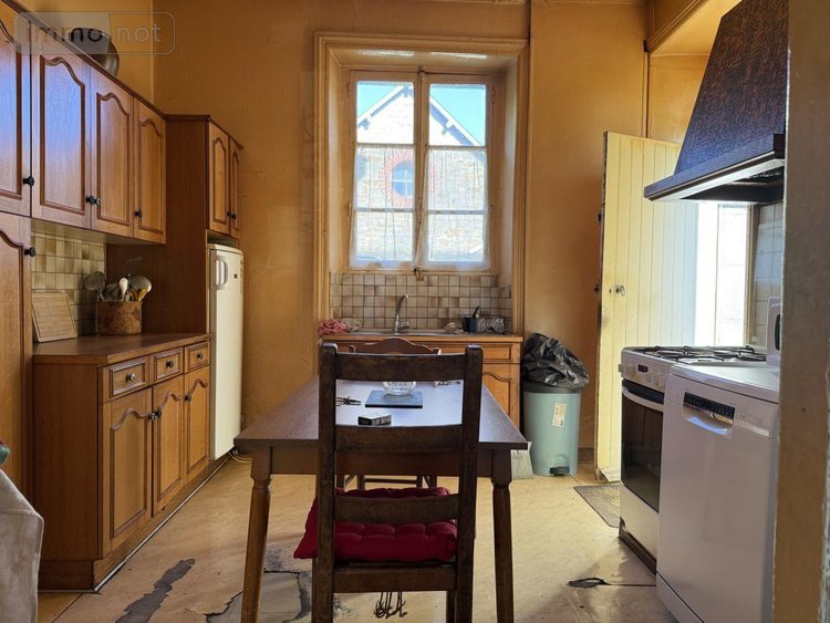 Maison a vendre Guingamp 22200 Côtes-d'Armor 243 m2 10 pièces 179512 euros