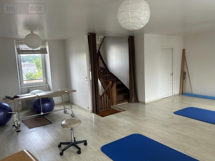 Immeuble a vendre Guingamp 22200 Côtes-d'Armor 135 m2  227360 euros