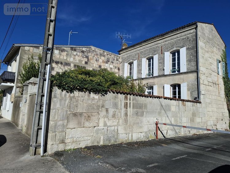 Maison a vendre Saintes 17100 Charente-Maritime 92 m2 4 pièces 236070 euros