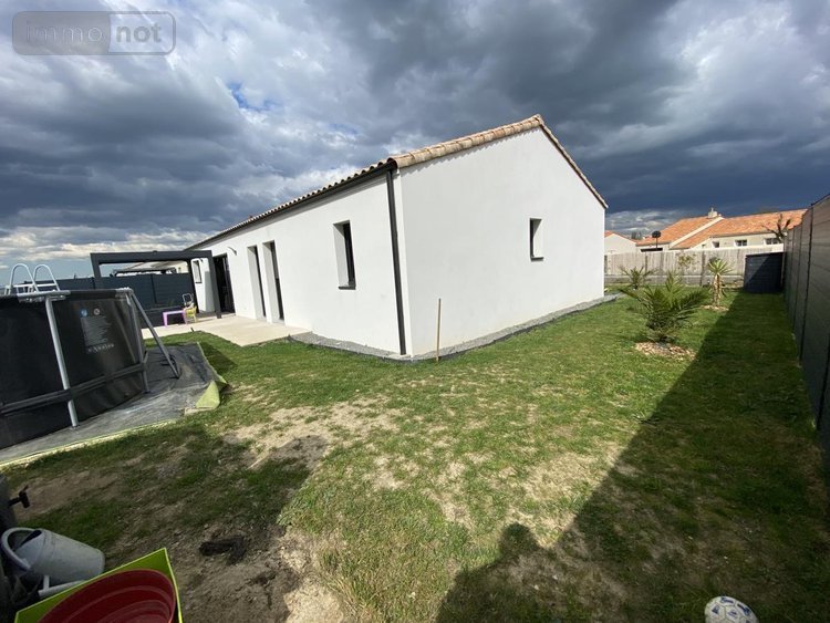 Location maison Saint-Philbert-de-Bouaine 85660 Vendée 98 m2 5 pièces 1100 euros