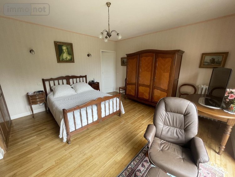 Maison a vendre La Baconnière 53240 Mayenne 190 m2  335360 euros