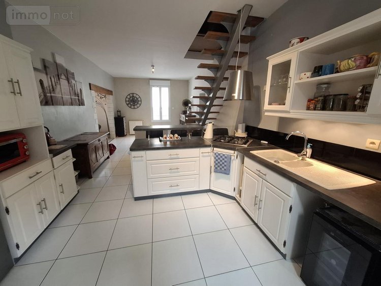 Maison a vendre Pons 17800 Charente-Maritime 84 m2 3 pièces 167872 euros