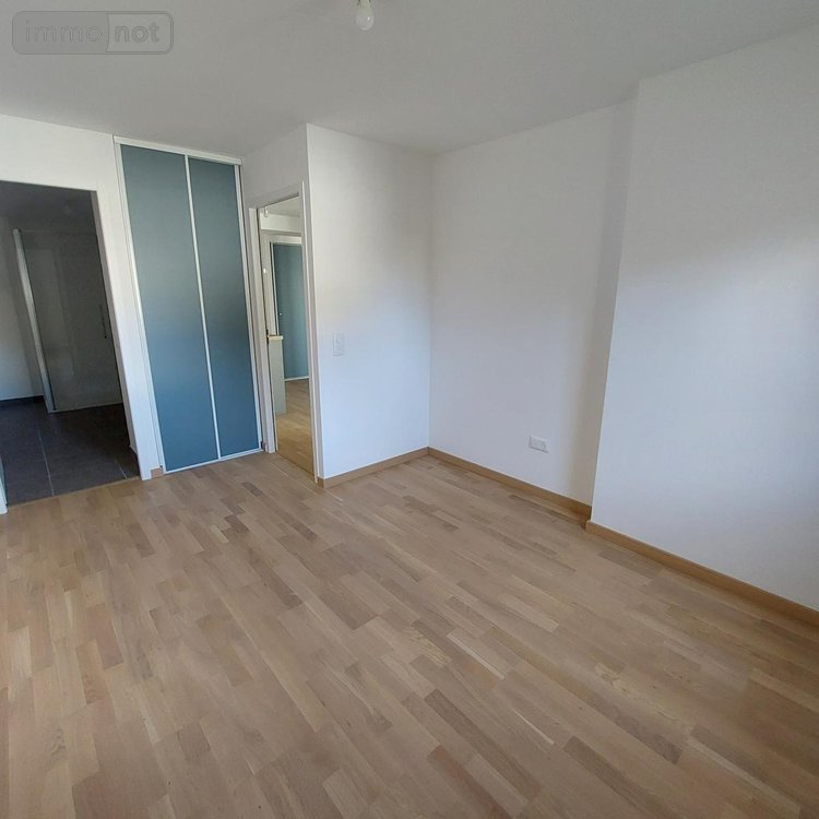 Location appartement Reims 51100 Marne 41 m2 1 pièce 620 euros