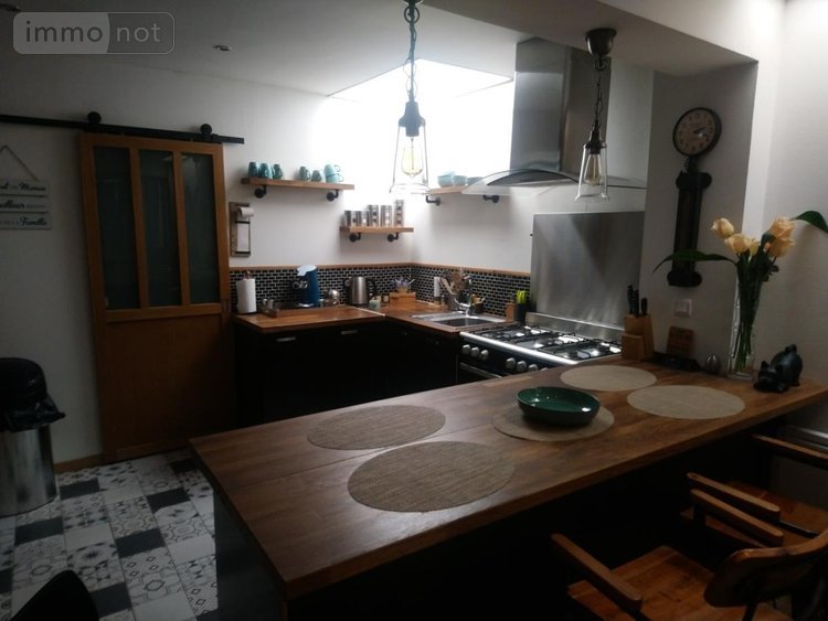 Immeuble a vendre Hénin-Beaumont 62110 Pas-de-Calais 240 m2  242000 euros