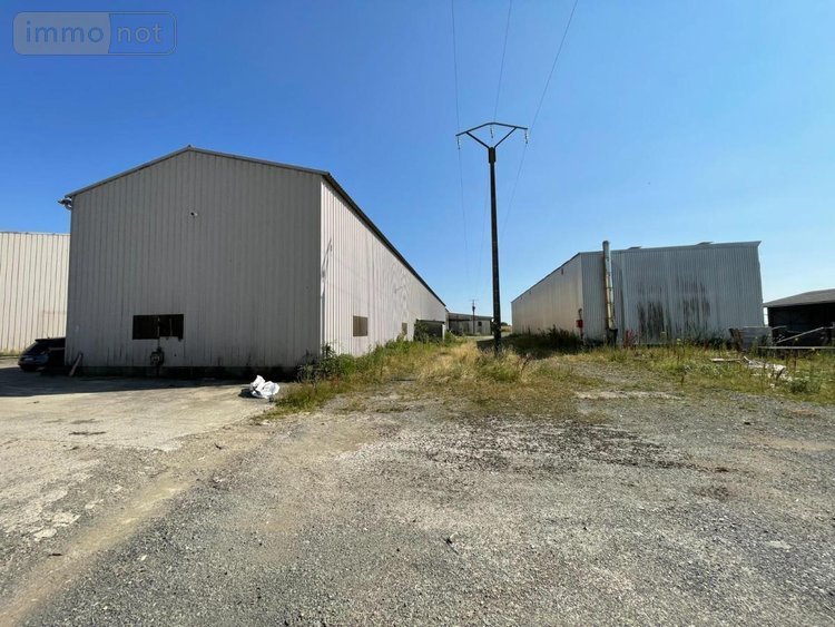 Fonds et murs commerciaux a vendre Saint-Jean-de-Liversay 17170 Charente-Maritime 4000 m2  3090000 euros
