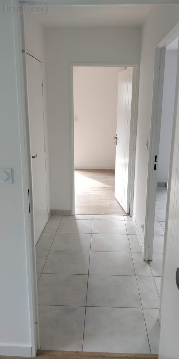 Location appartement Dol-de-Bretagne 35120 Ille-et-Vilaine 61 m2 3 pièces 780 euros
