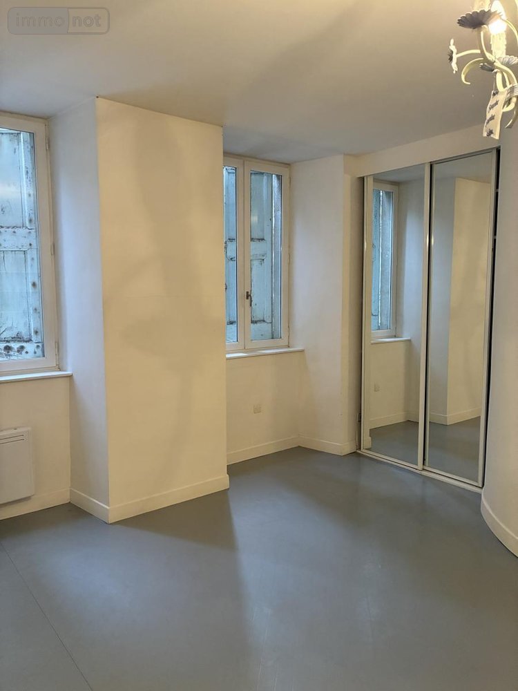 Appartement a vendre Saint-Affrique 12400 Aveyron 198 m2 6 pièces 238000 euros