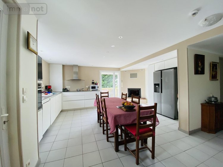 Maison a vendre La Chevrolière 44118 Loire-Atlantique 156 m2  351570 euros