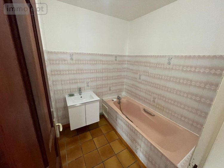 Appartement a vendre Le Port 97420 Réunion 58 m2 3 pièces 134000 euros