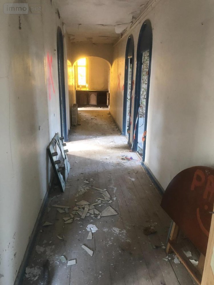Maison a vendre Guingamp 22200 Côtes-d'Armor 469 m2 12 pièces 191040 euros