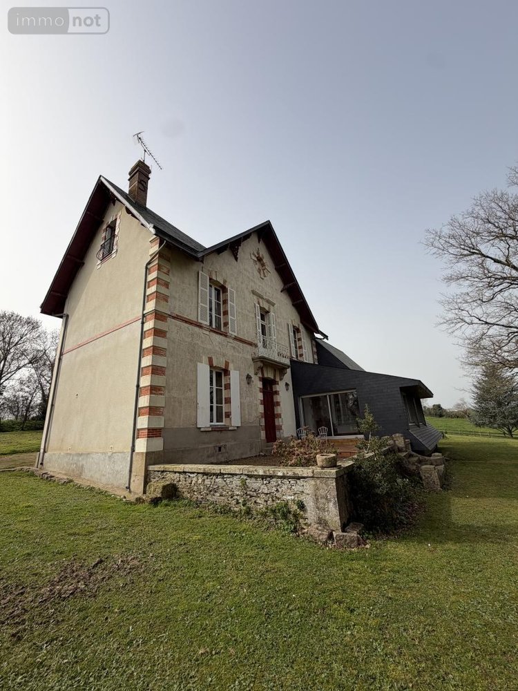 Maison a vendre Montrevault-sur-Èvre 49110 Maine-et-Loire 250 m2 9 pièces 354900 euros