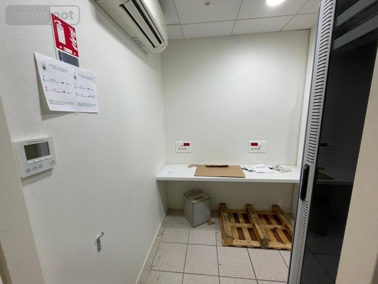 Location fonds et murs commerciaux Damparis 39500 Jura 115 m2  1200 euros