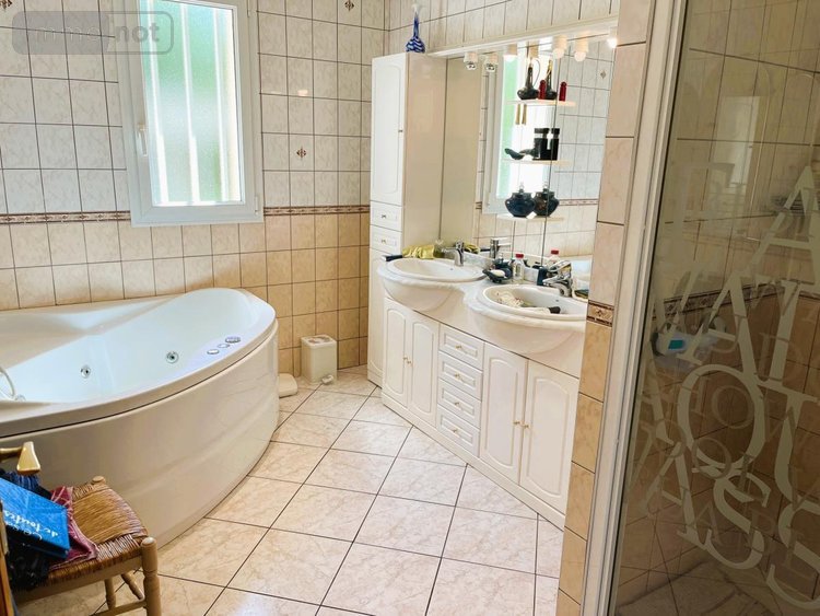 Maison a vendre La Guierche 72380 Sarthe 113 m2 5 pièces 276340 euros