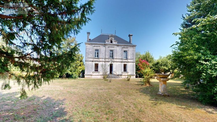 Maison a vendre Port-d'Envaux 17350 Charente-Maritime 308 m2 10 pièces 676000 euros