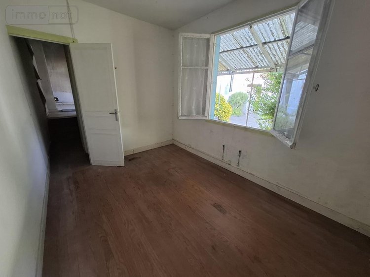 Maison a vendre Saintes 17100 Charente-Maritime 63 m2 3 pièces 115412 euros