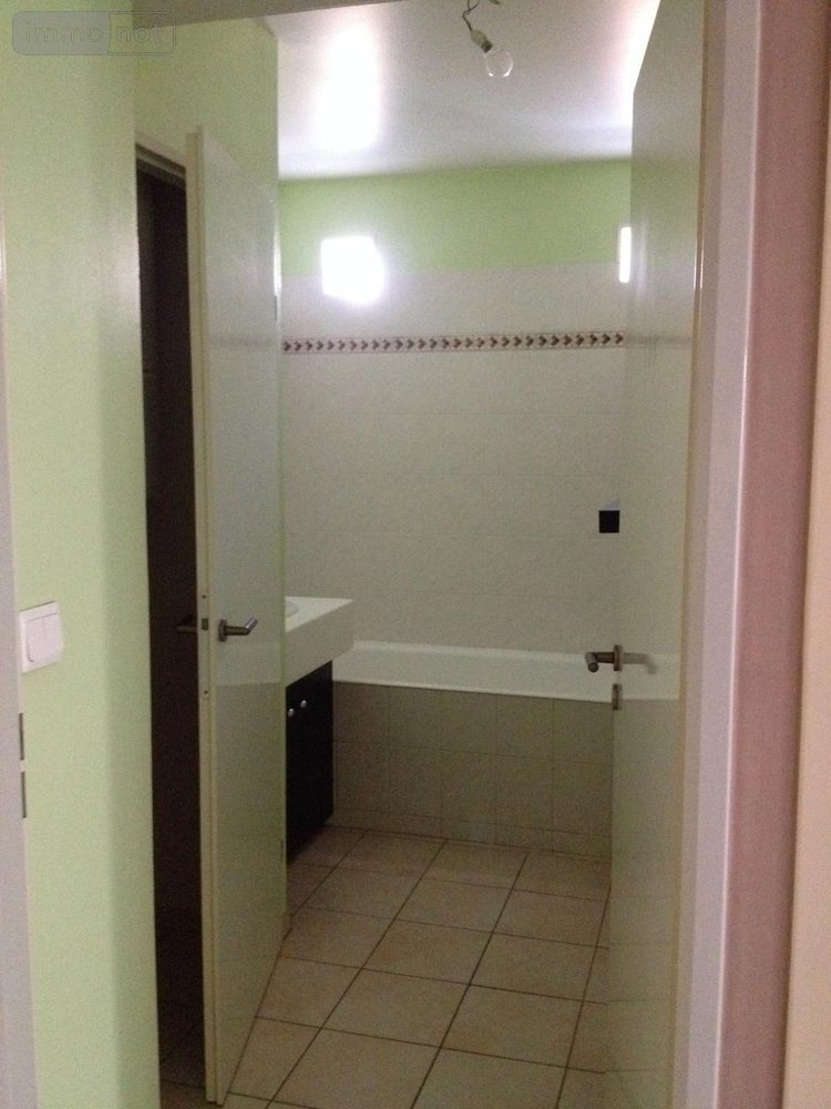 Location appartement Reims 51100 Marne 48 m2 2 pièces 685 euros