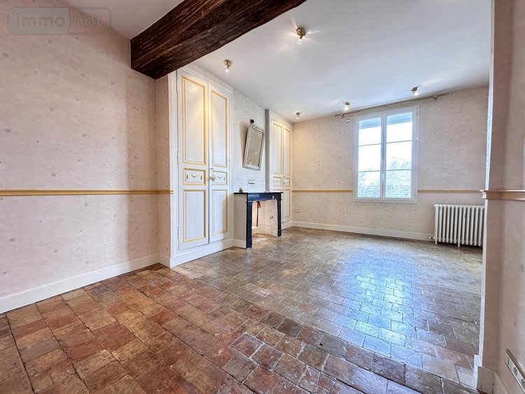 Fonds et murs commerciaux a vendre Sainte-Maure-de-Touraine 37800 Indre-et-Loire 180 m2  235500 euros