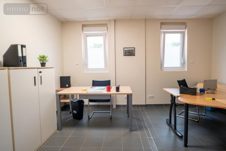 Fonds et murs commerciaux a vendre Auxerre 89000 Yonne 865 m2  549997 euros