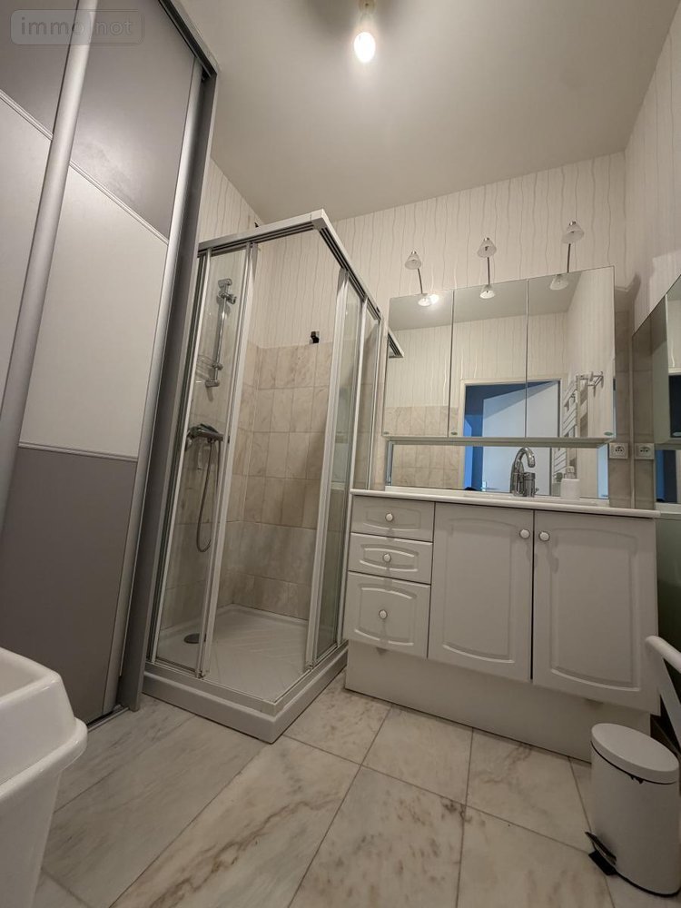Appartement a vendre Cholet 49300 Maine-et-Loire 77 m2 3 pièces 220350 euros
