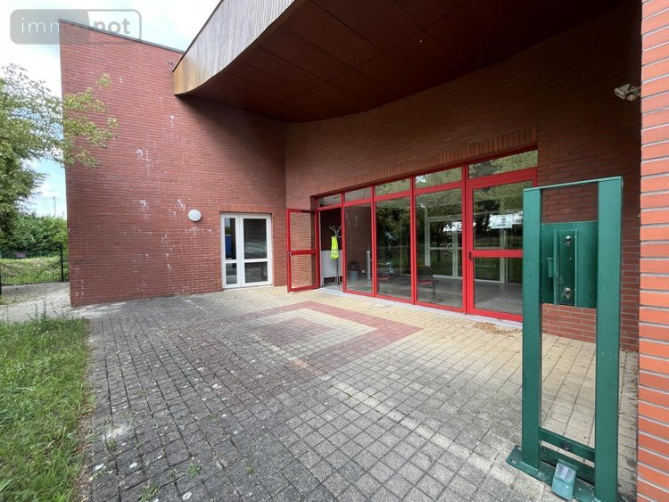 Fonds et murs commerciaux a vendre Laon 02000 Aisne 860 m2  999000 euros