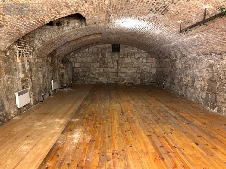 Fonds et murs commerciaux a vendre Rouen 76000 Seine-Maritime 159 m2  219900 euros