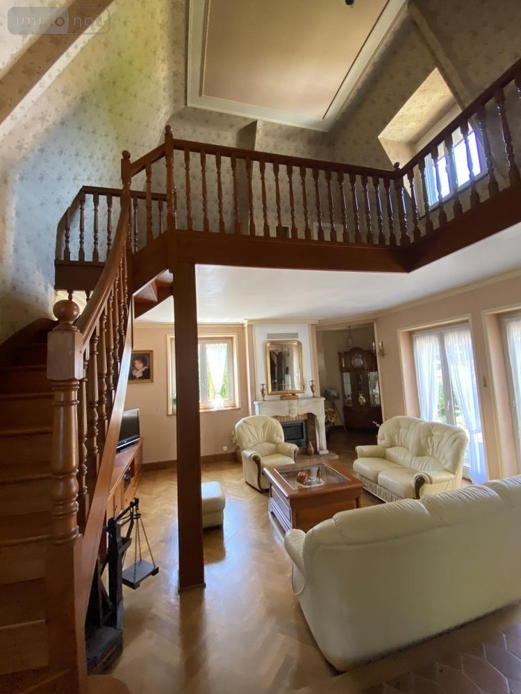 Maison a vendre Loudéac 22600 Côtes-d'Armor 245 m2 8 pièces 416000 euros