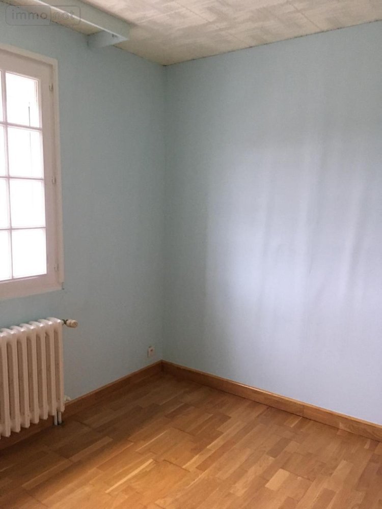 Location maison Bouère 53290 Mayenne 69 m2 3 pièces 585 euros