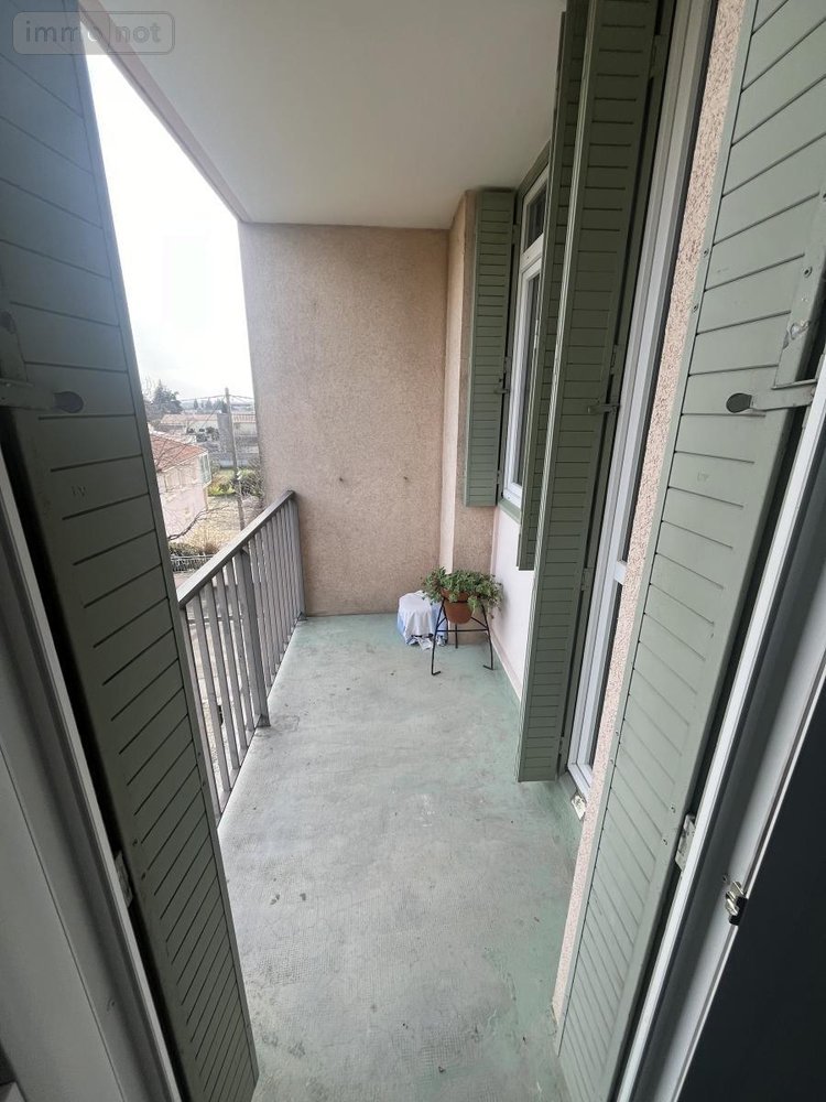 Location appartement Pierrelatte 26700 Drôme 57 m2 3 pièces 657 euros