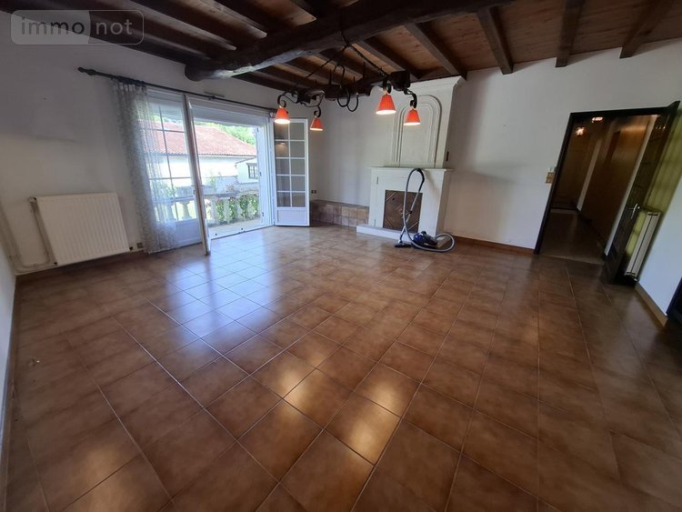 Maison a vendre Saintes 17100 Charente-Maritime 119 m2 4 pièces 215086 euros
