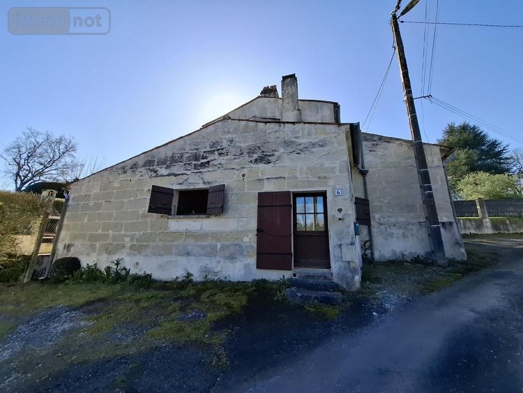 Maison a vendre Saintes 17100 Charente-Maritime 90 m2 3 pièces 157380 euros