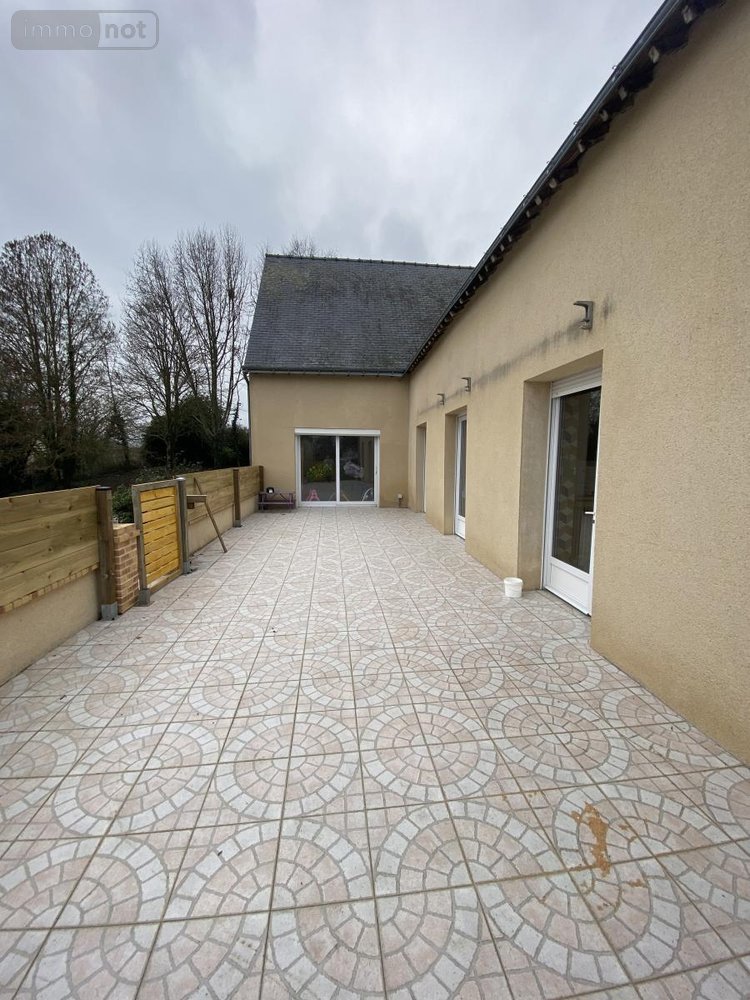 Location maison Bouchamps-lès-Craon 53800 Mayenne 216 m2  750 euros