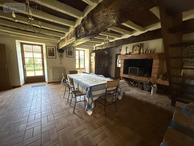 Maison a vendre Beaulieu-sous-la-Roche 85190 Vendée 252 m2  599400 euros