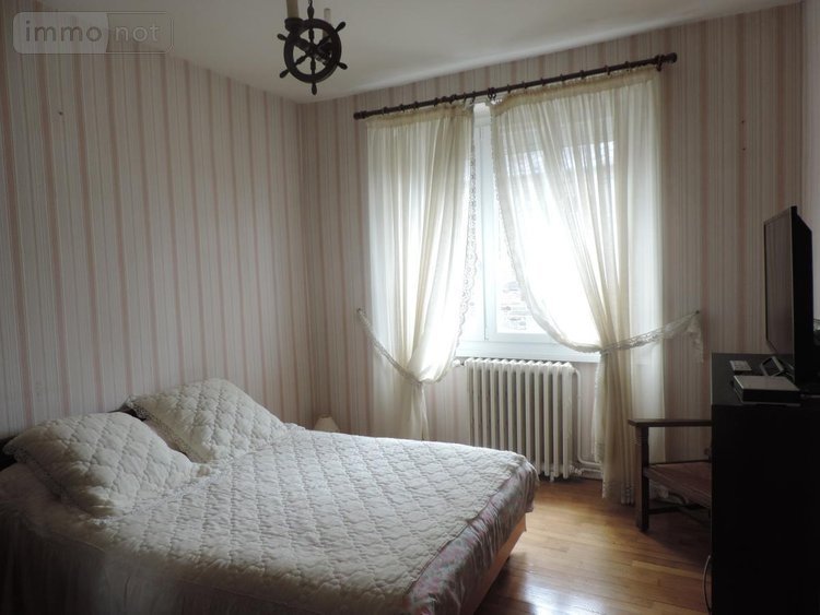 Maison a vendre Belle-Isle-en-Terre 22810 Côtes-d'Armor 157 m2 6 pièces 125700 euros