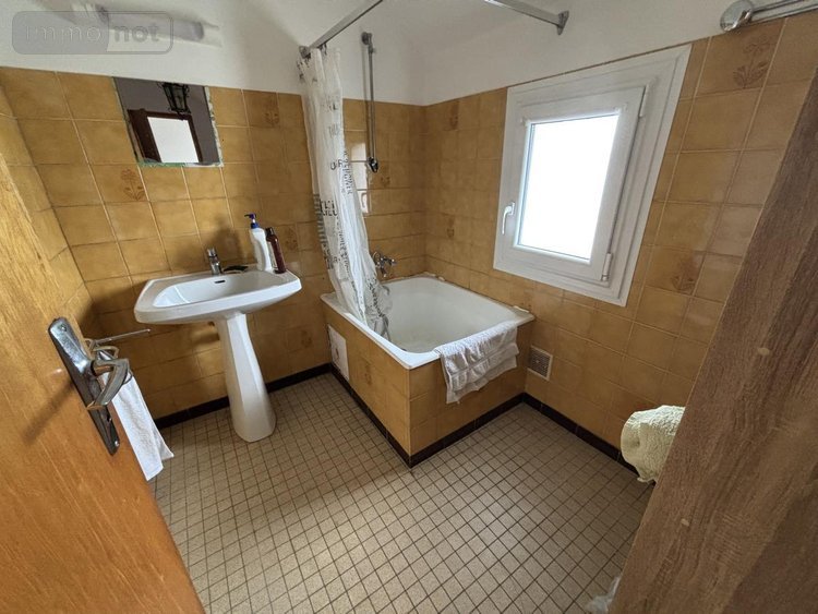 Maison a vendre La Cornuaille 49440 Maine-et-Loire 79 m2 3 pièces 138300 euros