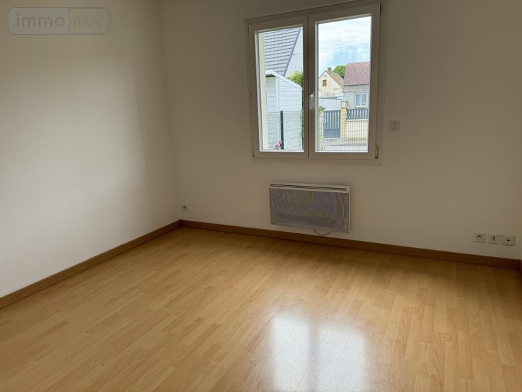Location maison Bussy-lès-Daours 80800 Somme 103 m2 4 pièces 835 euros