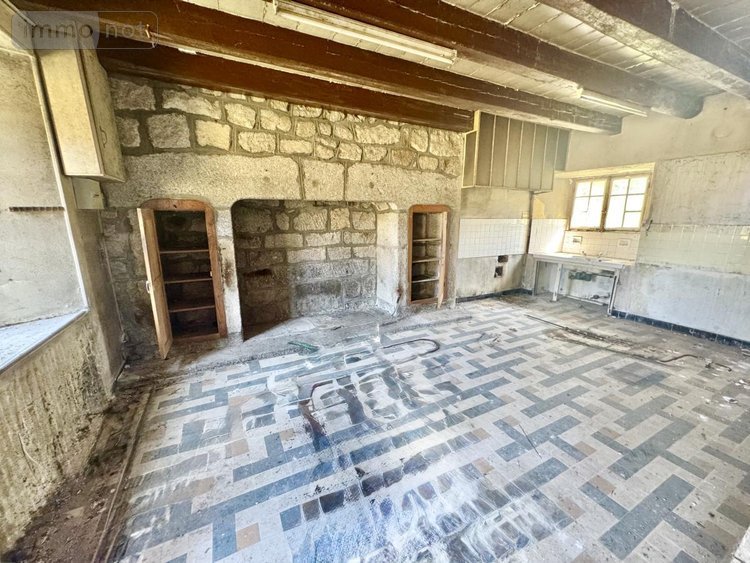 Maison a vendre Fournels 48310 Lozère 350 m2  158000 euros