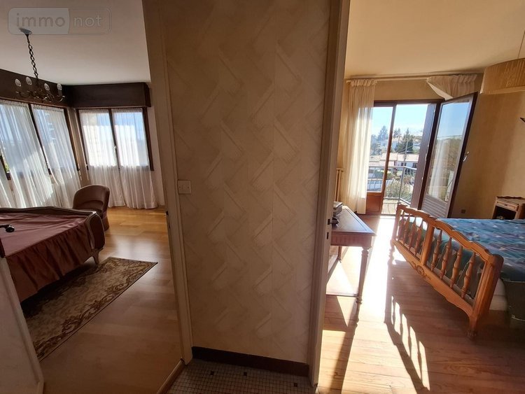 Maison a vendre Saintes 17100 Charente-Maritime 169 m2 6 pièces 280000 euros