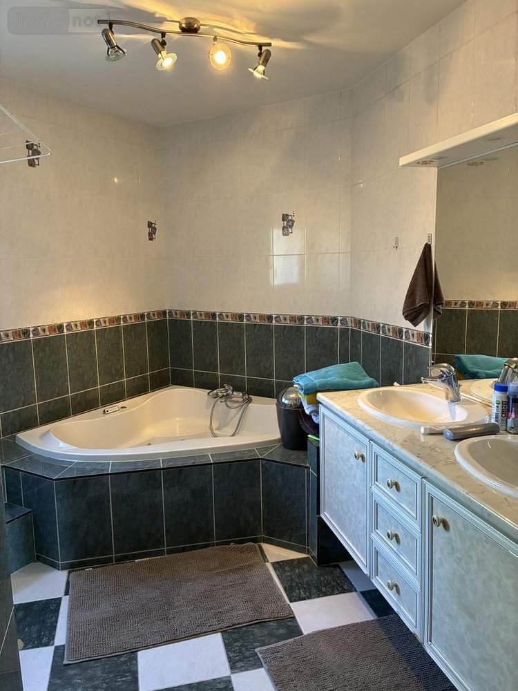 Maison a vendre Saint-Affrique 12400 Aveyron 161 m2 7 pièces 410000 euros