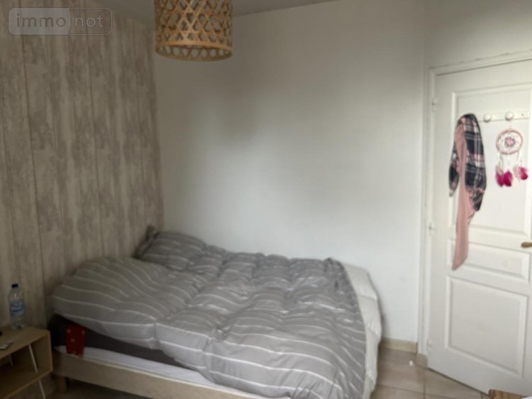 Immeuble a vendre Saint-Agathon 22200 Côtes-d'Armor 194 m2  365600 euros