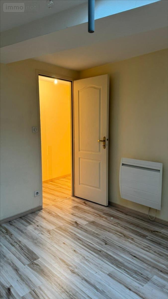 Location appartement Commune non précisée 51 Marne 61 m2 3 pièces 450 euros