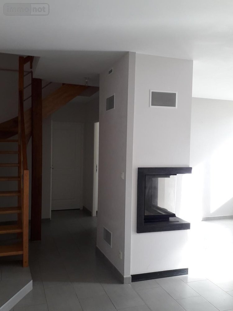 Location maison Le Genest-Saint-Isle 53940 Mayenne 113 m2 5 pièces 750 euros