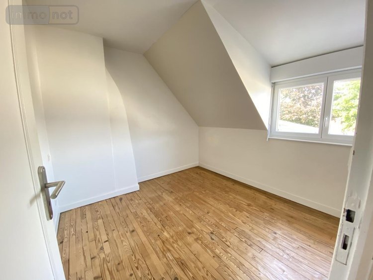 Immeuble a vendre Loudéac 22600 Côtes-d'Armor 230 m2  239200 euros