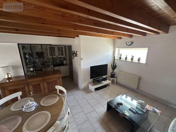 Immeuble a vendre Aubencheul-au-Bac 59265 Nord 352 m2  419600 euros