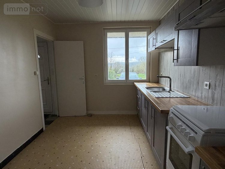 Location maison Pleyber-Christ 29410 Finistère 82 m2 5 pièces 750 euros