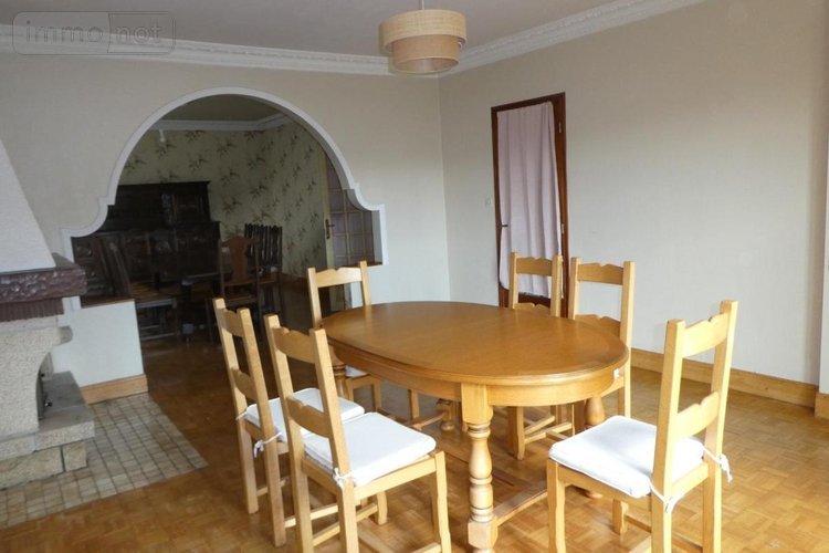 Maison a vendre Plougonven 29640 Finistère 180 m2 8 pièces 233122 euros